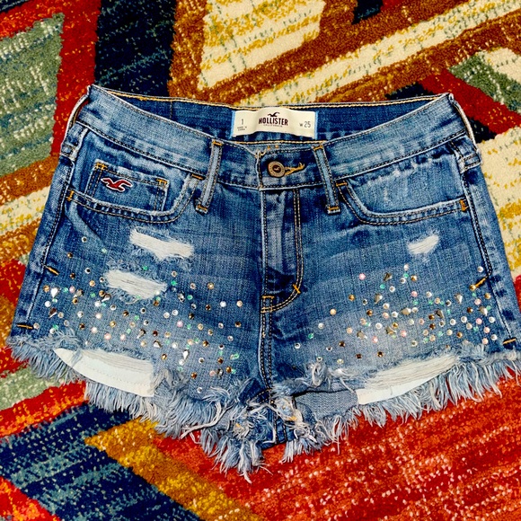 NWOT High Waisted Hollister Shorts - Picture 1 of 5